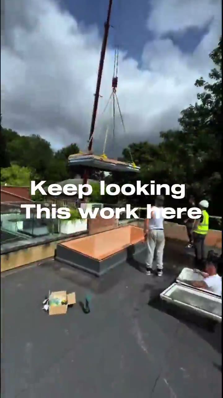 Heavy-lift installation day